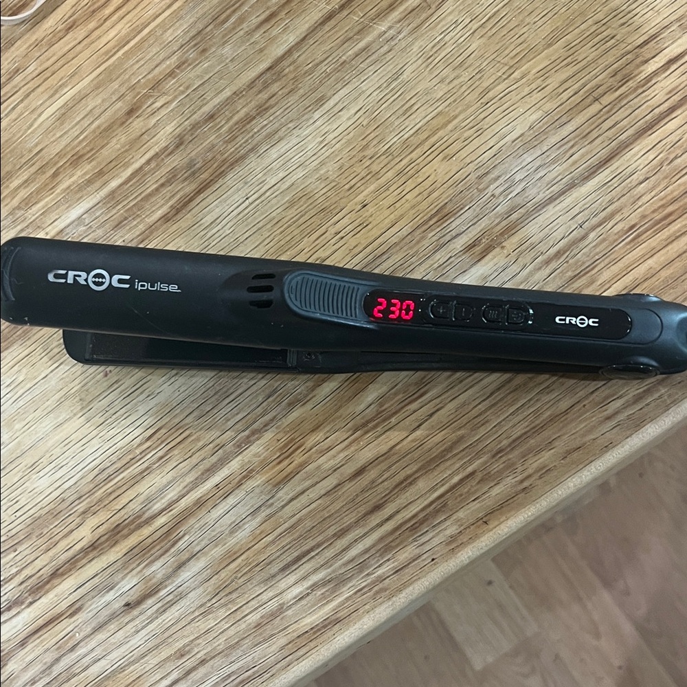 CROC ipulse  Black Hair Straightener - Digital Temperature Display